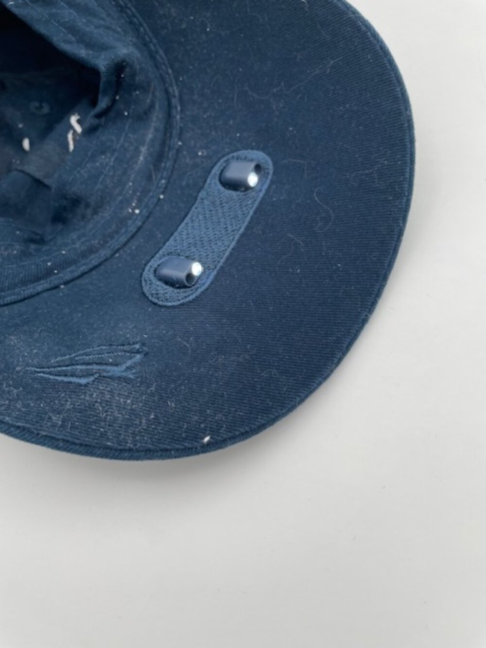 Navy Blue Powercap with Built-In LED Lights - Picture 3 of 3